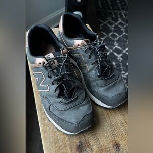 Used New Balance 574 size 8.5